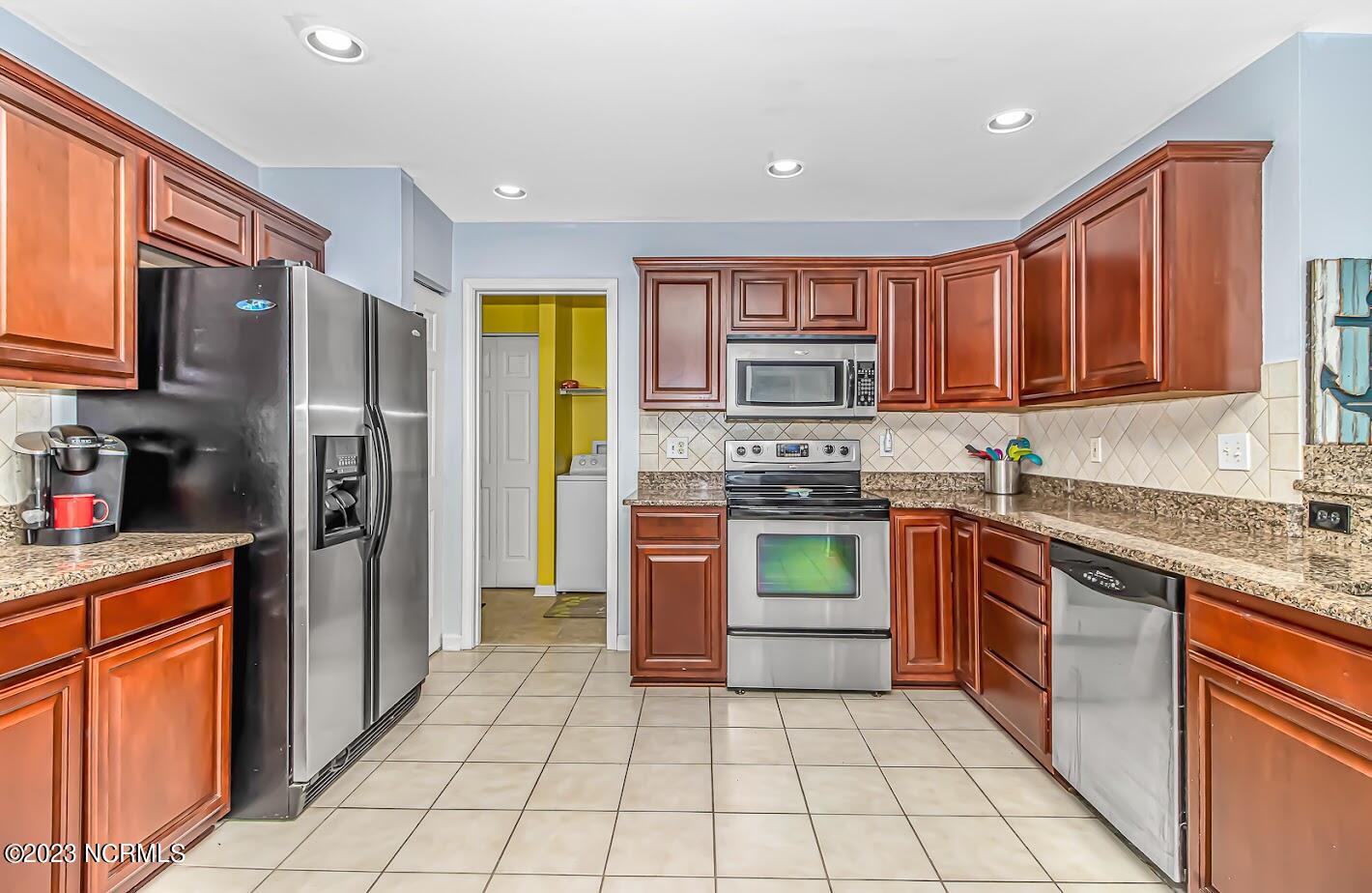 933 Wyndfall Drive Southwest Sunset Beach, NC 28468 - Photo 5 of 39 Kitchen