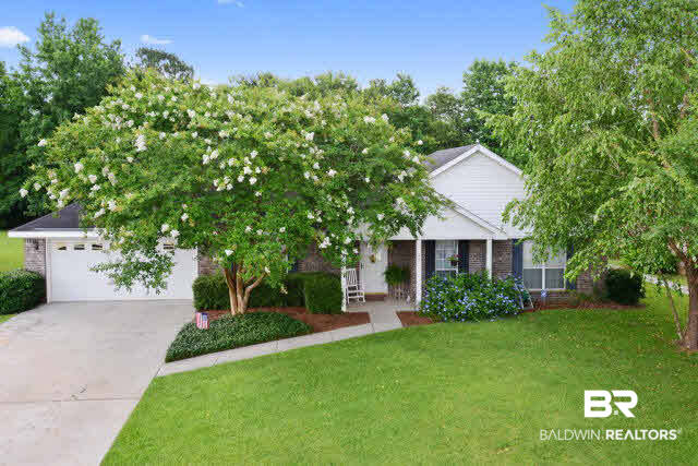 817 Orchard Lane Foley, AL 36535 - Photo 1 of 15