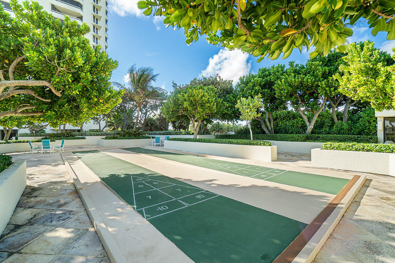 5080 North Ocean Drive, Unit 6B Singer Island, FL 33404 - Photo 33 of 40 Shuffleboard