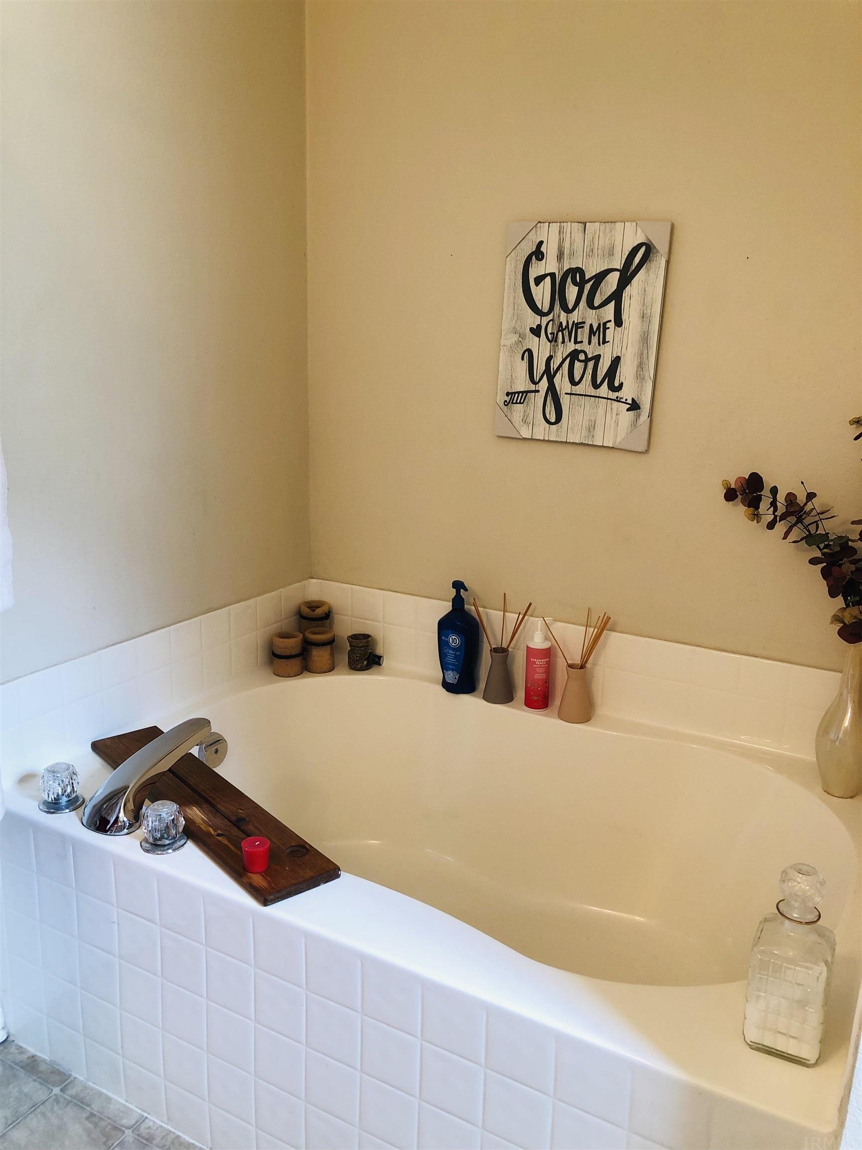 1061 Springwater Road Kokomo, IN 46902 - Photo 11 of 16