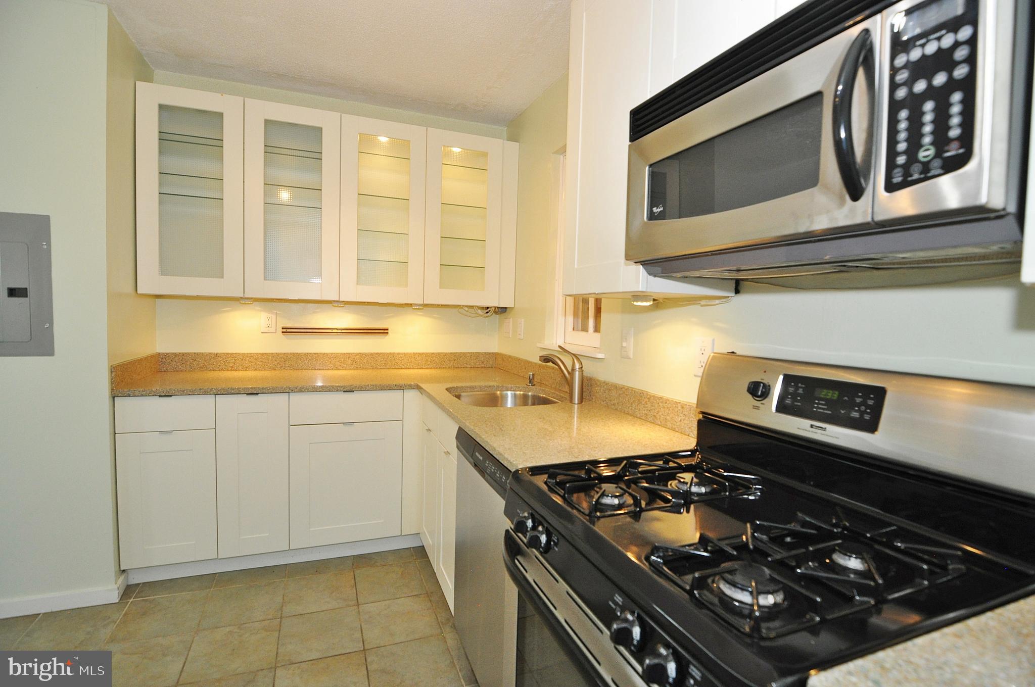 1245 4th Street Southwest, Unit E602 Washington, DC 20024 - Photo 15 of 35 Kitchen
