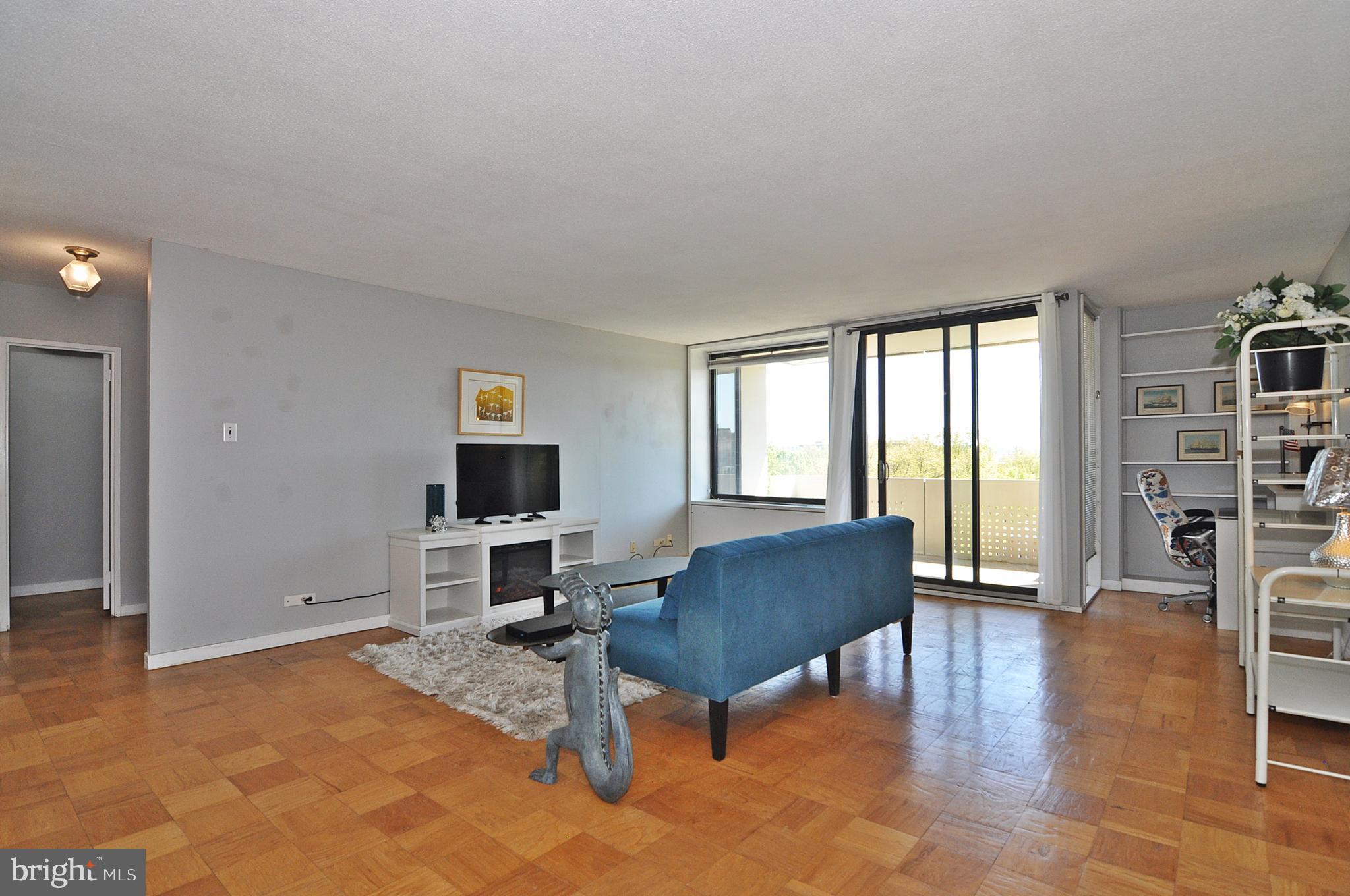 1245 4th Street Southwest, Unit E602 Washington, DC 20024 - Photo 4 of 35 Living Room