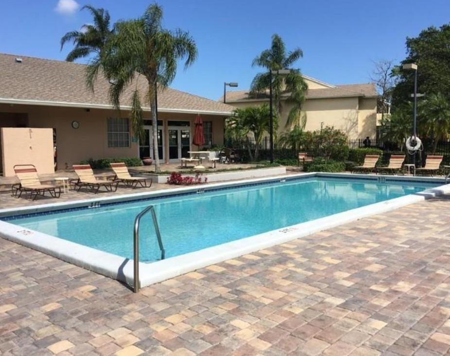 660 Cypress Club Way, Unit F Pompano Beach, FL 33064 - Photo 11 of 13 Photo 11