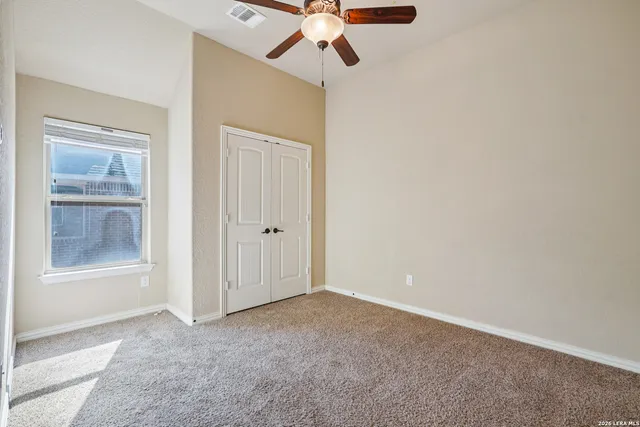 $2,600 | 707 Gold Beauty, San Antonio, TX 78245