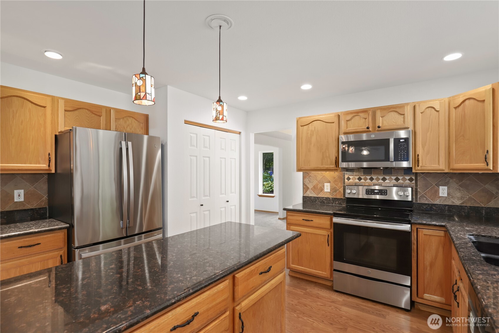 2115 Craig Road Southeast Olympia, WA 98501 - Photo 12 of 40