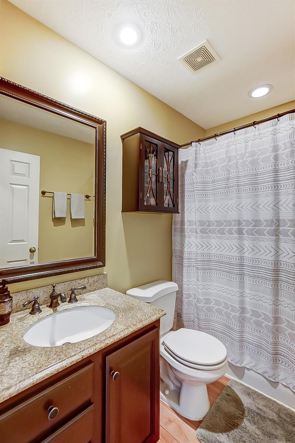 6747 Daleview Road Cincinnati, OH 45247 - Photo 23 of 41