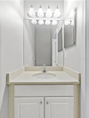 $2,800 | 6222 Hadley Commons Drive, Riverview, FL 33578