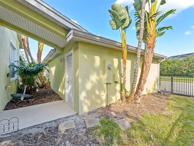 $2,800 | 6222 Hadley Commons Drive, Riverview, FL 33578