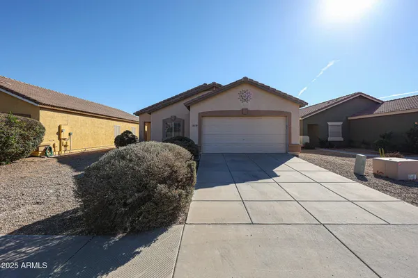 $1,995 | 15239 North 153rd Drive, Surprise, AZ 85379