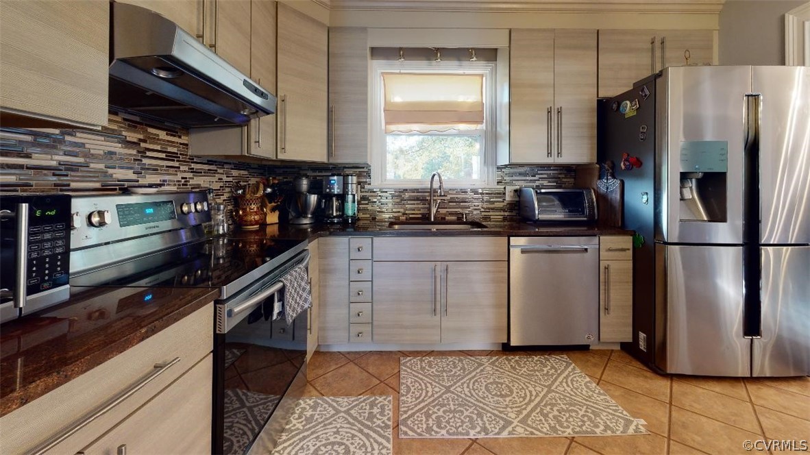 9313 Three Chopt Road Henrico, VA 23229 - Photo 4 of 49 Gallery Image 4