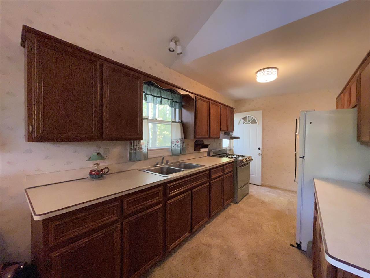 205 West Arnold Lake Road Harrison, MI 48625 - Photo 22 of 51 1893698-22.JPG