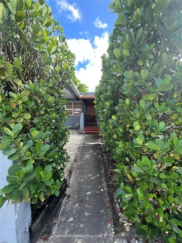$775,000 | 3160 Southwest 19th Terrace, Miami, FL 33145