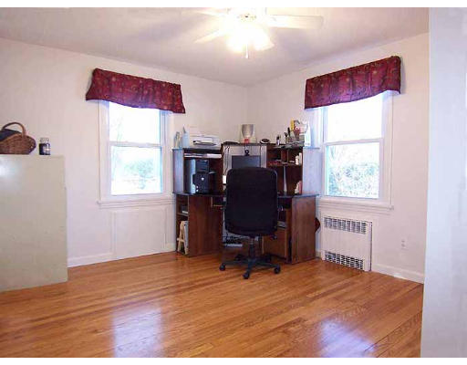 246 Kibbe Road East Longmeadow, MA 01028 - Photo 11 of 21 Gallery Image 11