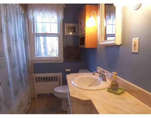 246 Kibbe Road East Longmeadow, MA 01028 - Photo 12 of 21 Gallery Image 12