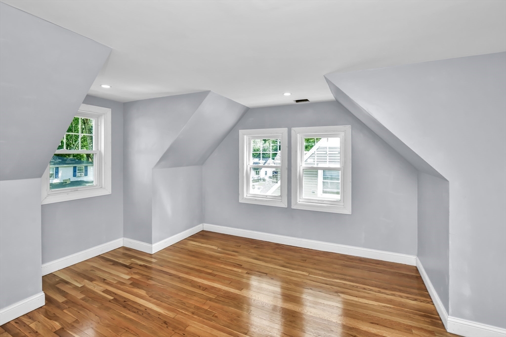 189 Sherrin Street Boston, MA 02136 - Photo 11 of 19 Gallery Image 11