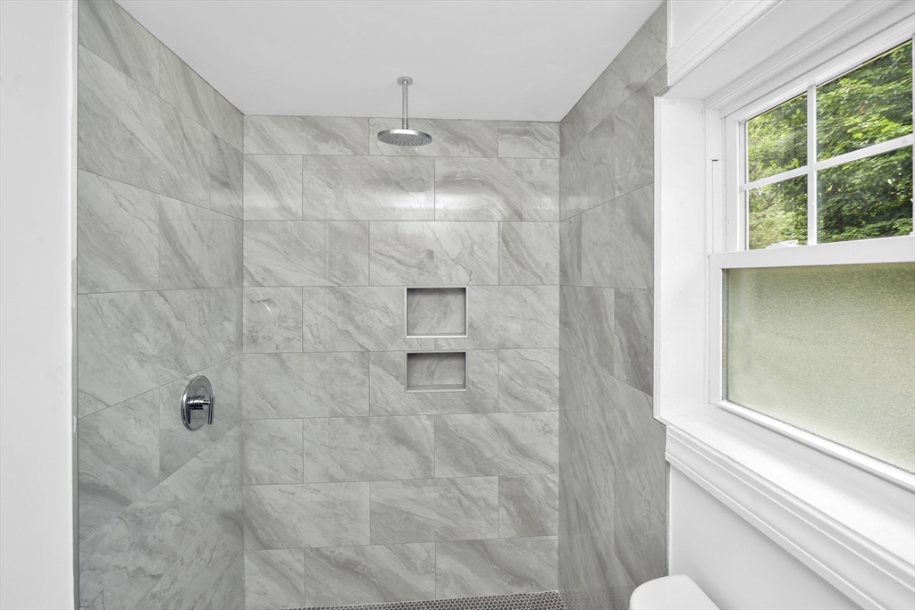 189 Sherrin Street Boston, MA 02136 - Photo 15 of 19 Gallery Image 15