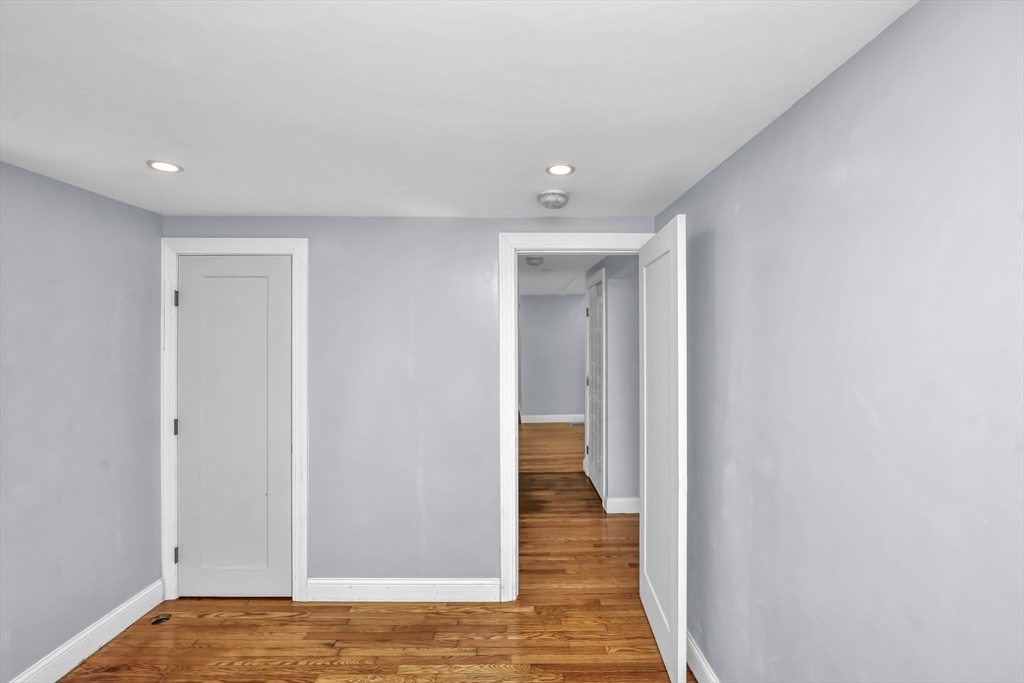 189 Sherrin Street Boston, MA 02136 - Photo 6 of 19 Gallery Image 6