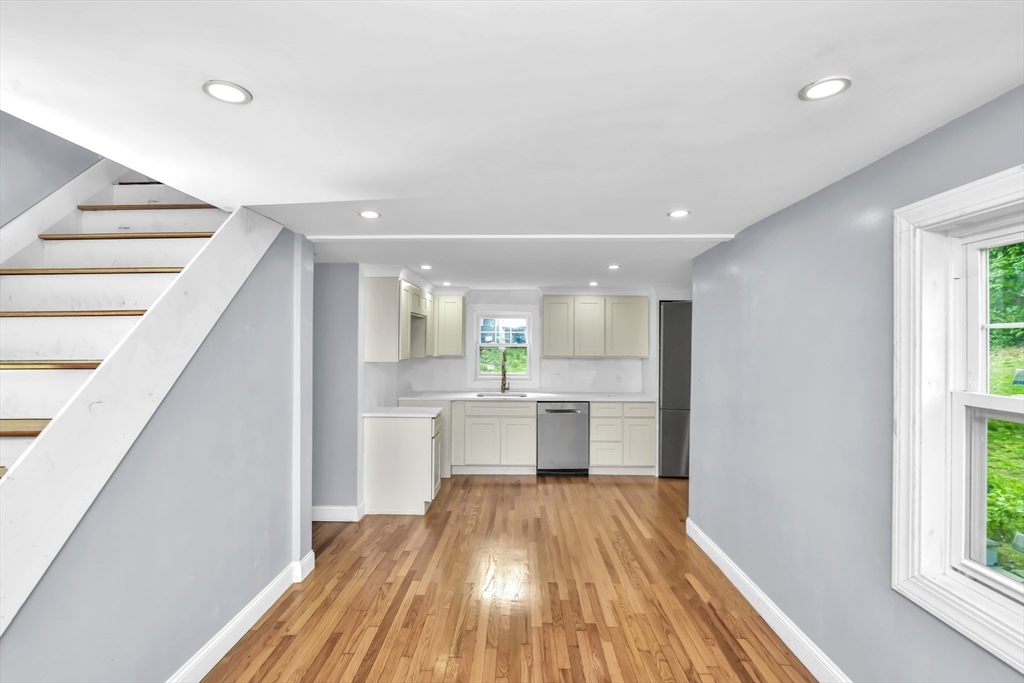 189 Sherrin Street Boston, MA 02136 - Photo 7 of 19 Gallery Image 7
