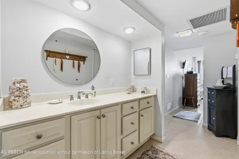 $449,000 | 126 Lakeshore Drive, Unit 526, North Palm Beach, FL 33408