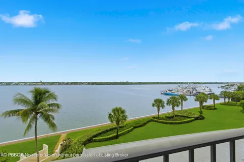 $449,000 | 126 Lakeshore Drive, Unit 526, North Palm Beach, FL 33408
