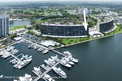 $449,000 | 126 Lakeshore Drive, Unit 526, North Palm Beach, FL 33408