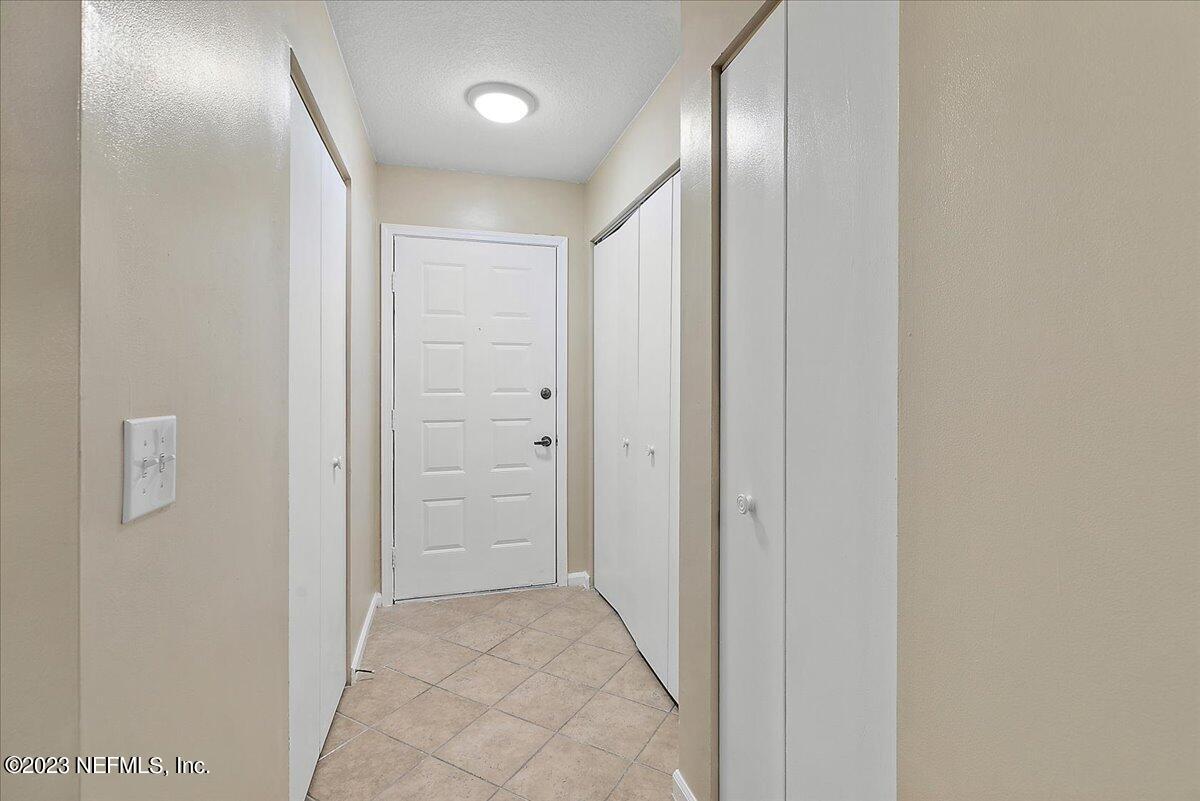 3270 Ricky Drive, Unit 2101 Jacksonville, FL 32223 - Photo 3 of 16 03-Foyer