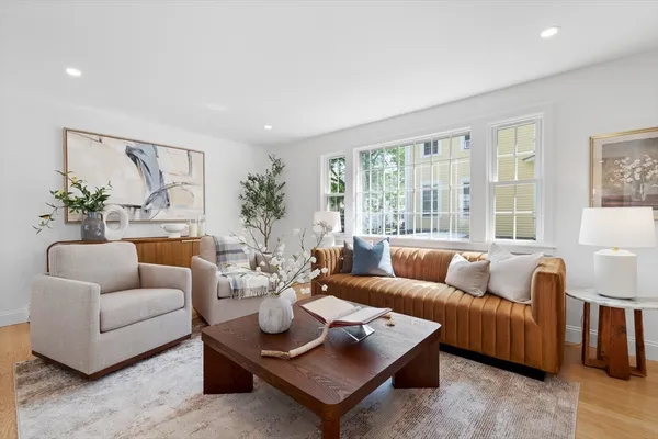 $789,000 | 22 Park Street, Unit A, Wakefield, MA 01880