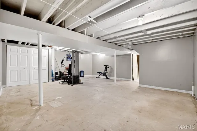 $400,000 | 4 Riviera Court, Lake St. Louis, MO 63367