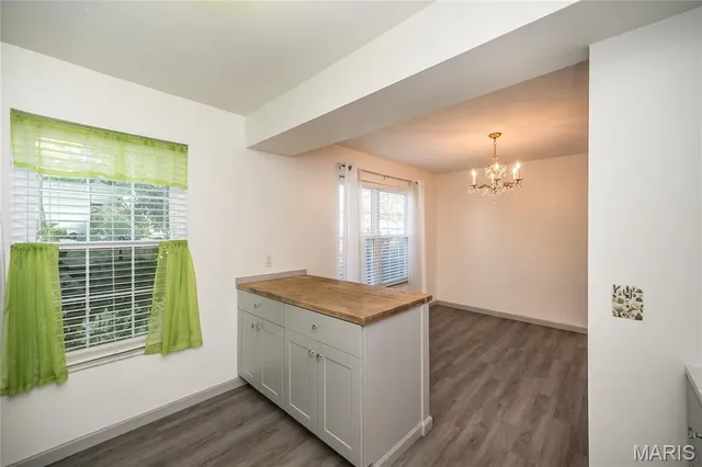 $104,900 | 853 Dumont Place, Unit B, St. Louis, MO 63125