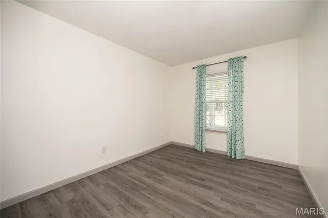 $104,900 | 853 Dumont Place, Unit B, St. Louis, MO 63125