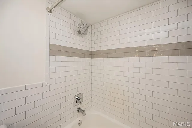 $104,900 | 853 Dumont Place, Unit B, St. Louis, MO 63125