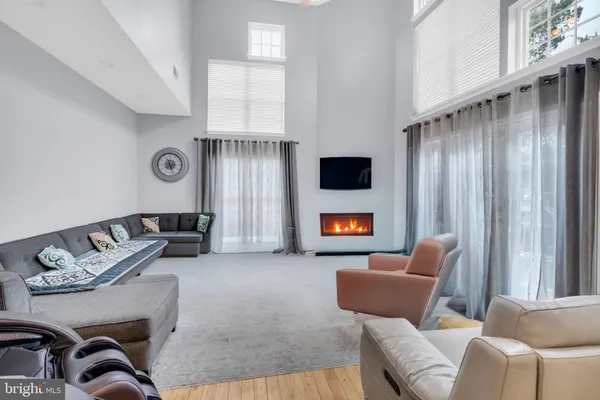 $989,000 | 43553 Dempsey Lane, Chantilly, VA 20152