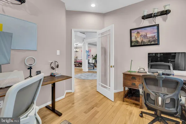 $989,000 | 43553 Dempsey Lane, Chantilly, VA 20152