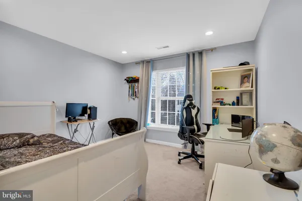 $989,000 | 43553 Dempsey Lane, Chantilly, VA 20152