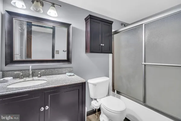 $989,000 | 43553 Dempsey Lane, Chantilly, VA 20152