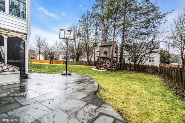 $989,000 | 43553 Dempsey Lane, Chantilly, VA 20152