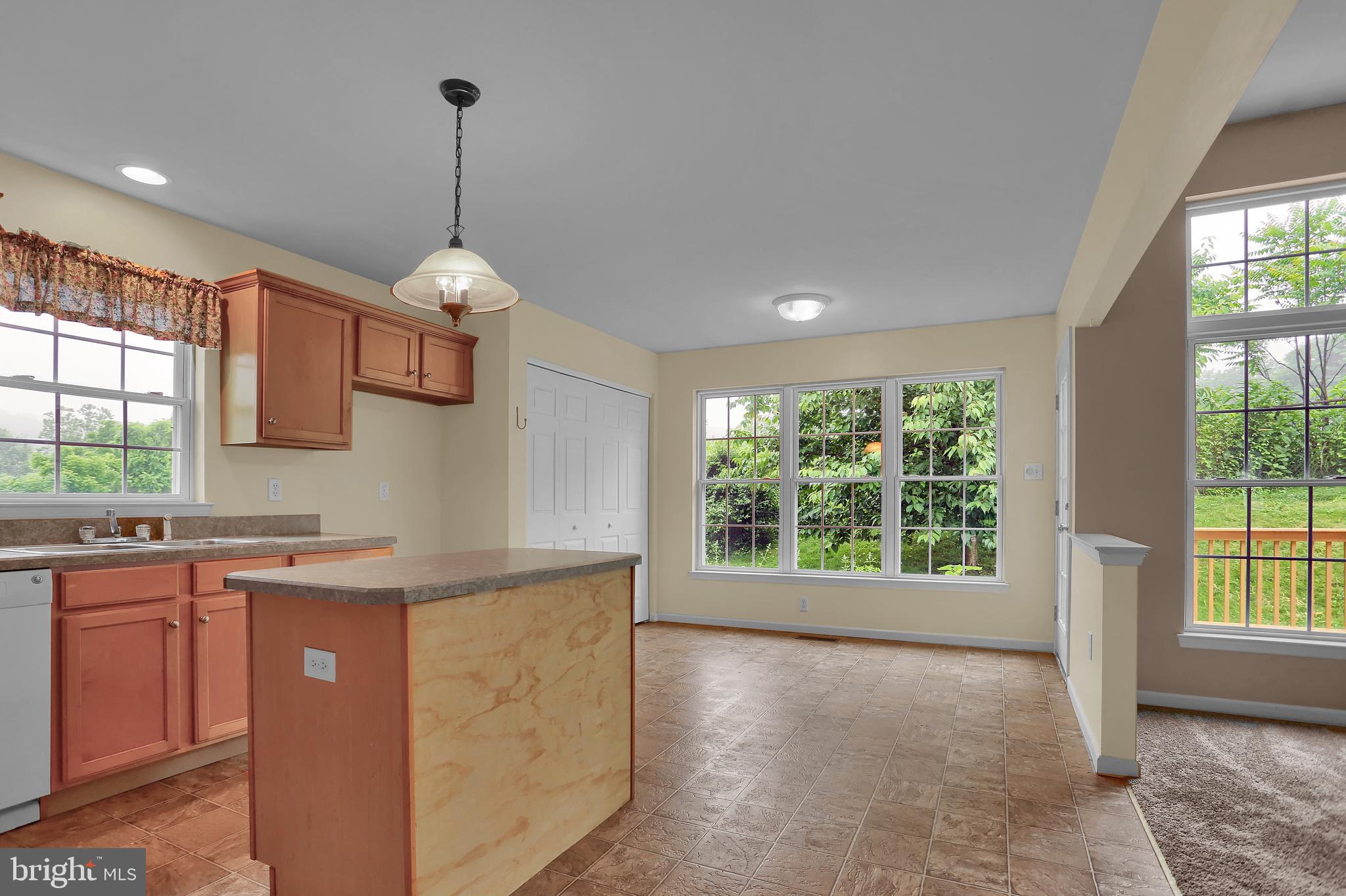 18 Kantner Lane South Reading, PA 19607 - Photo 11 of 35 Kitchen