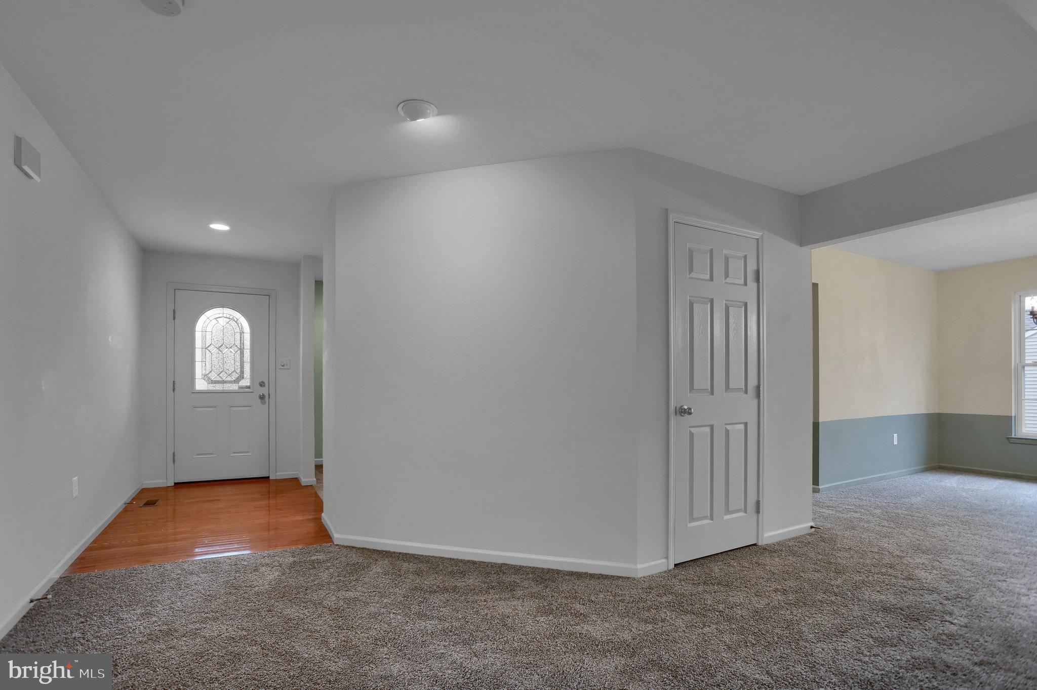 18 Kantner Lane South Reading, PA 19607 - Photo 6 of 35 Living Room