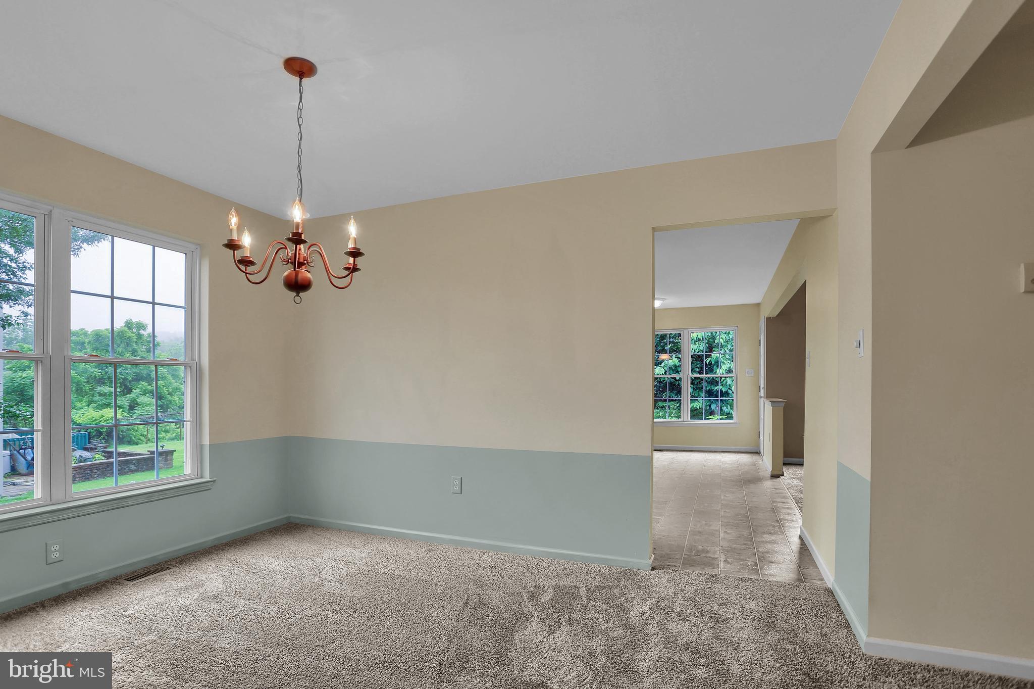 18 Kantner Lane South Reading, PA 19607 - Photo 9 of 35 Dining Room