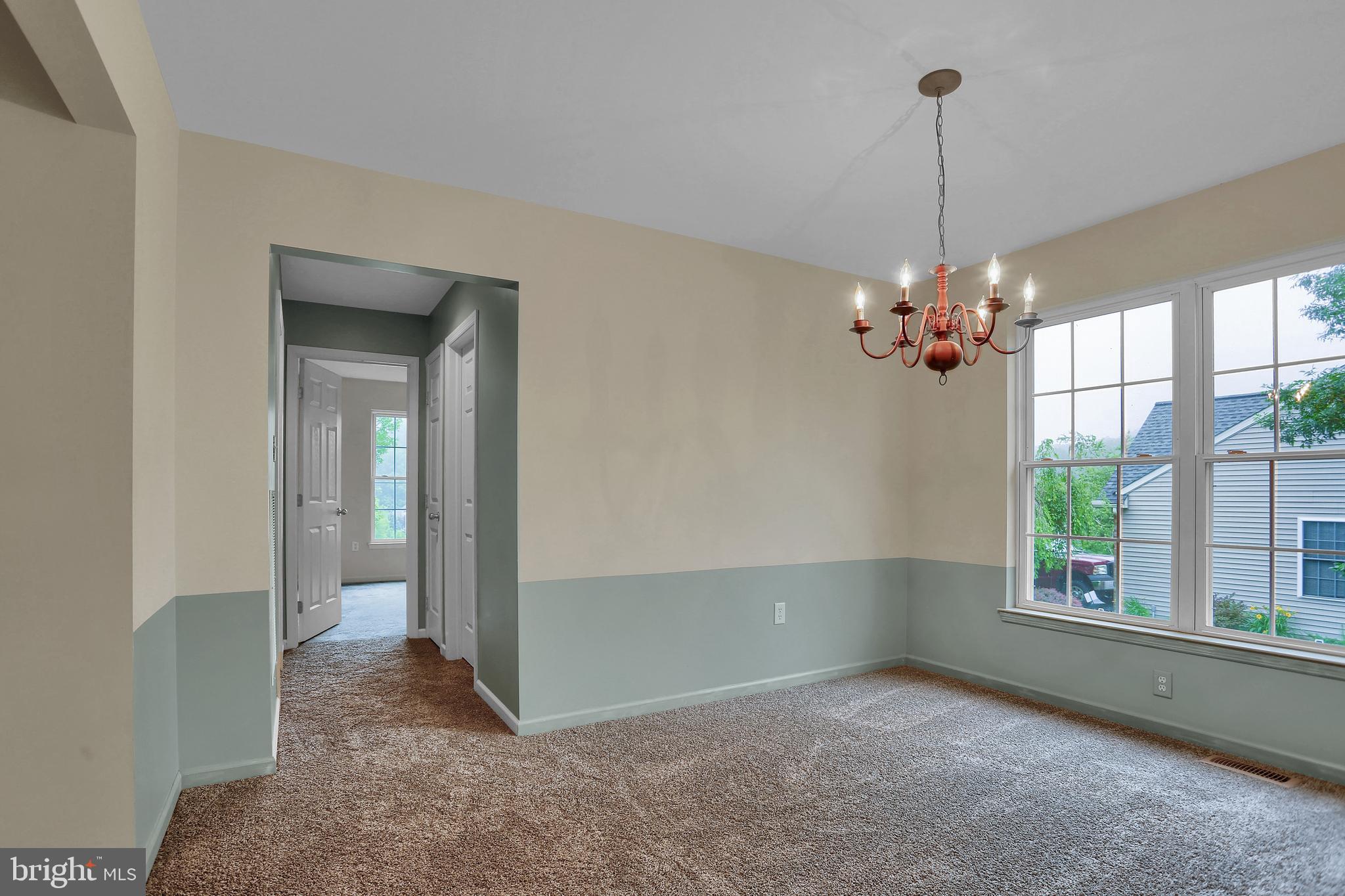 18 Kantner Lane South Reading, PA 19607 - Photo 10 of 35 Dining Room