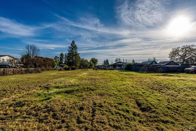 $1,695,000 | 985 Gumview Road, Windsor, CA 95492