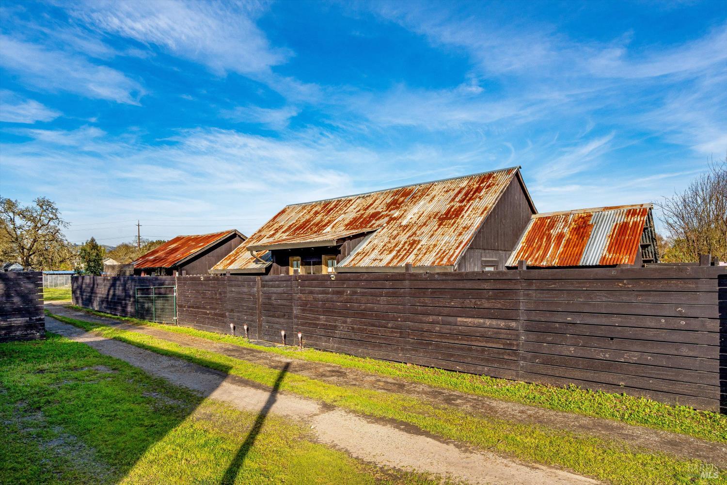 985 Gumview Road Windsor, CA 95492 - Photo 31 of 46