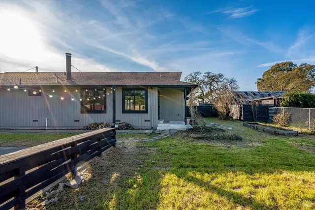 $1,695,000 | 985 Gumview Road, Windsor, CA 95492