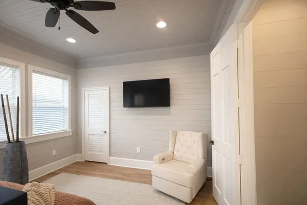 $3,375 | 5036 Golden Forest Drive, Houston, TX 77091