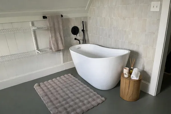 $3,375 | 5036 Golden Forest Drive, Houston, TX 77091