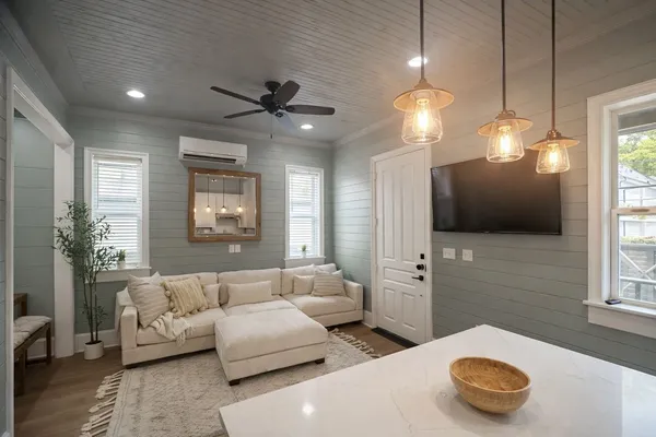 $2,450 | 5036 Golden Forest Drive, Houston, TX 77091