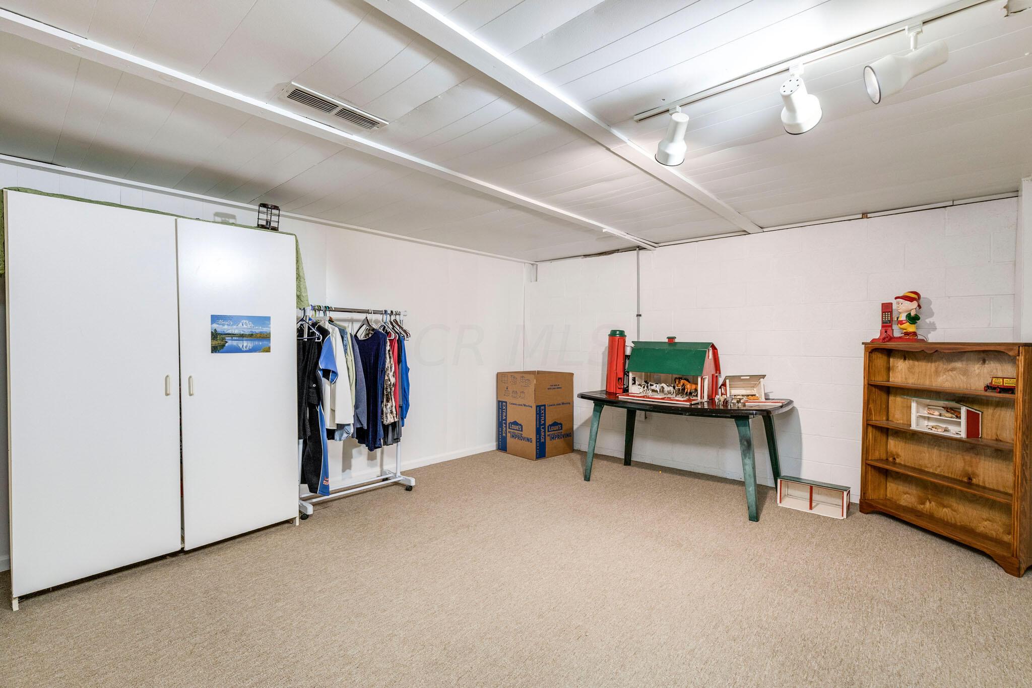 6956 Taylor Road Southwest Reynoldsburg, OH 43068 - Photo 23 of 28 Gallery Image 23