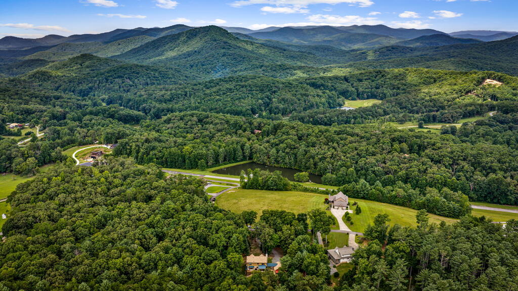 179 Cessna Loop Blue Ridge, GA 30513 - Photo 45 of 104 Gallery Image 45