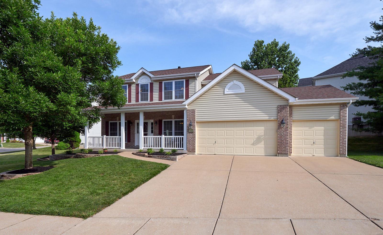 1277 Arbor Bluff Circle Ballwin, MO 63021 - Photo 2 of 37