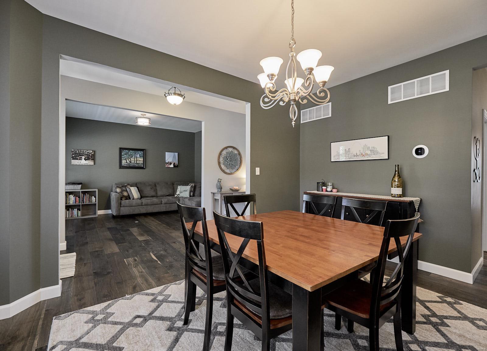 1277 Arbor Bluff Circle Ballwin, MO 63021 - Photo 11 of 37